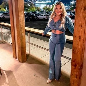 This is a Fashion Nova jumpsuit. Size XL. Only worn once: